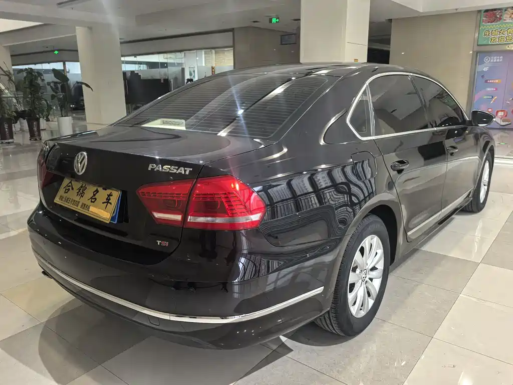 Volkswagen Passat 2013 1.8TSI DSG Premium Edition 2013 - thumbnail 5