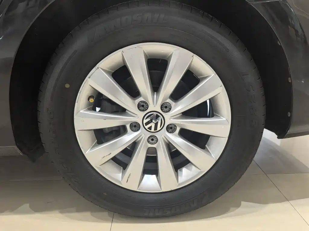 Volkswagen Passat 2013 1.8TSI DSG Premium Edition 2013 - thumbnail 7