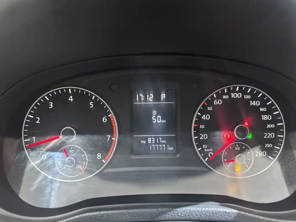 Volkswagen Passat 2013 1.8TSI DSG Premium Edition 2013 - thumbnail 10