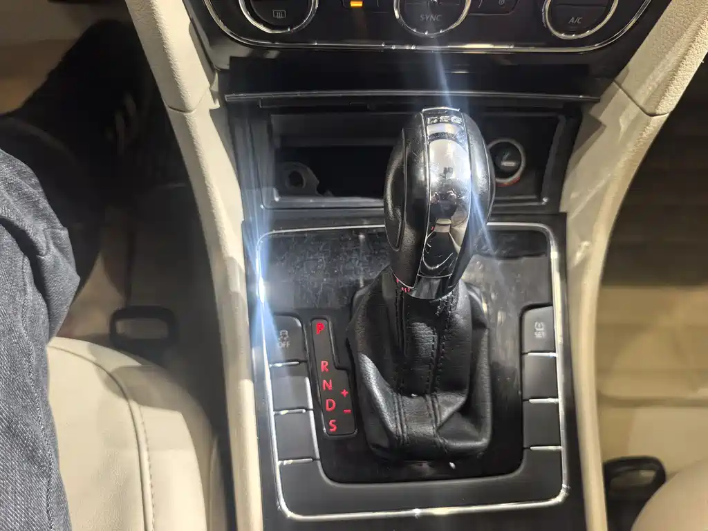 Volkswagen Passat 2013 1.8TSI DSG Premium Edition 2013 - thumbnail 12