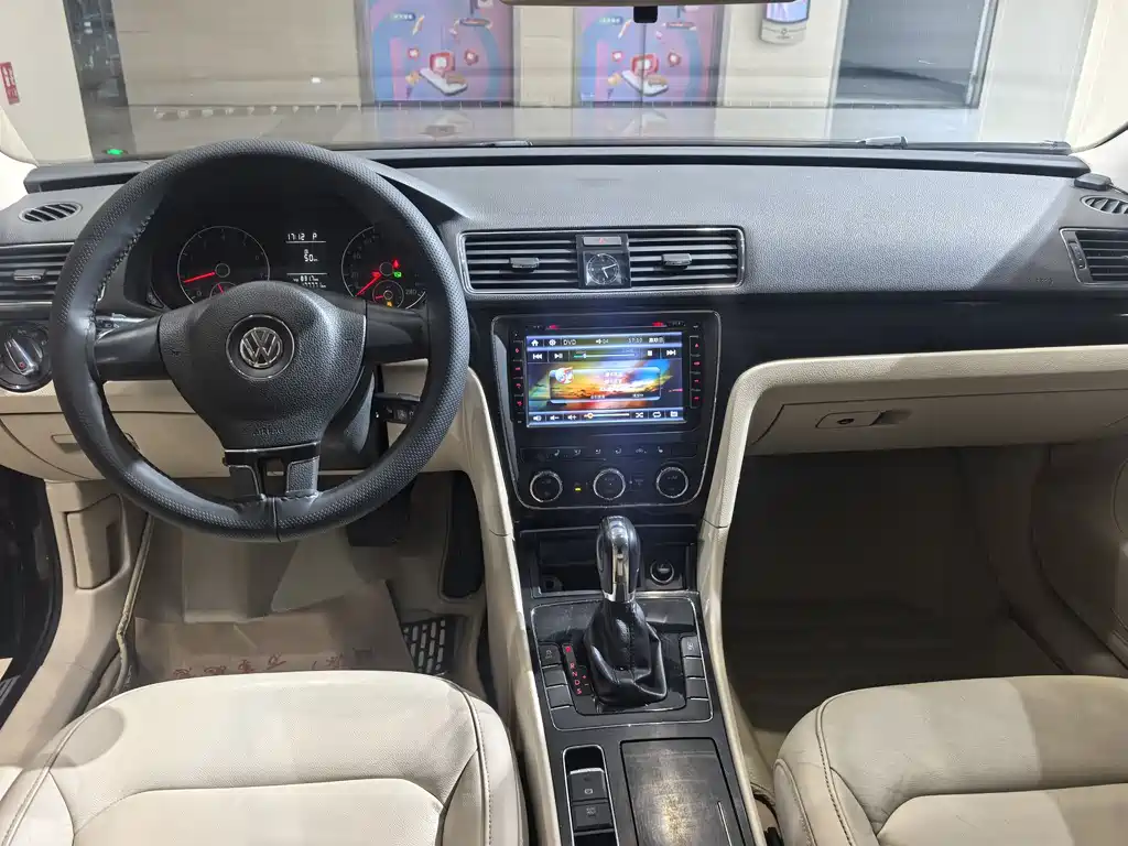Volkswagen Passat 2013 1.8TSI DSG Premium Edition 2013 - thumbnail 14