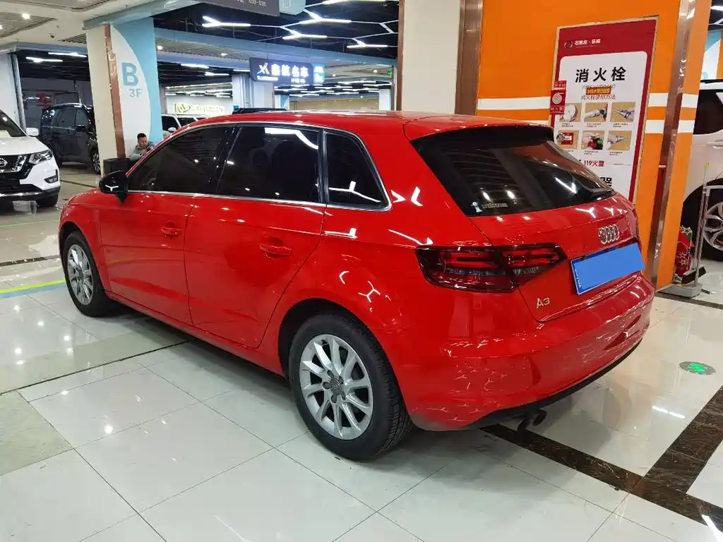 Audi Audi A3 2014 Sportback 35 TFSI Automatic Fashion Edition 2015 - thumbnail 4
