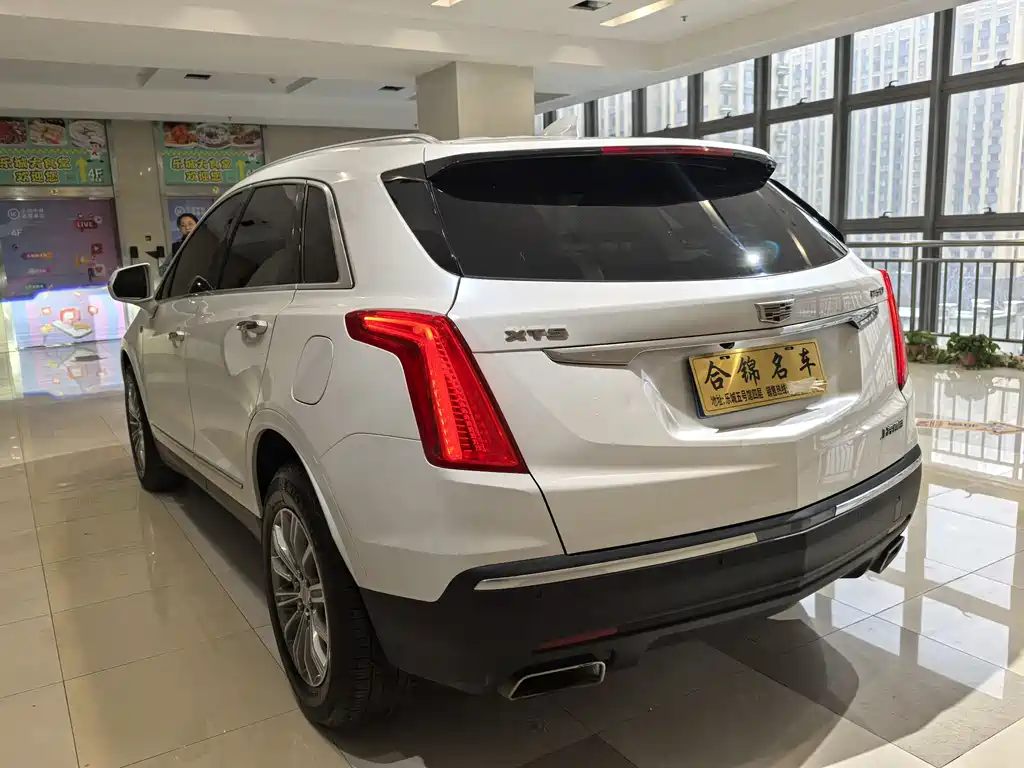 Cadillac Cadillac XT5 2017 Anniversary Edition 25T Luxury 2017 - thumbnail 5