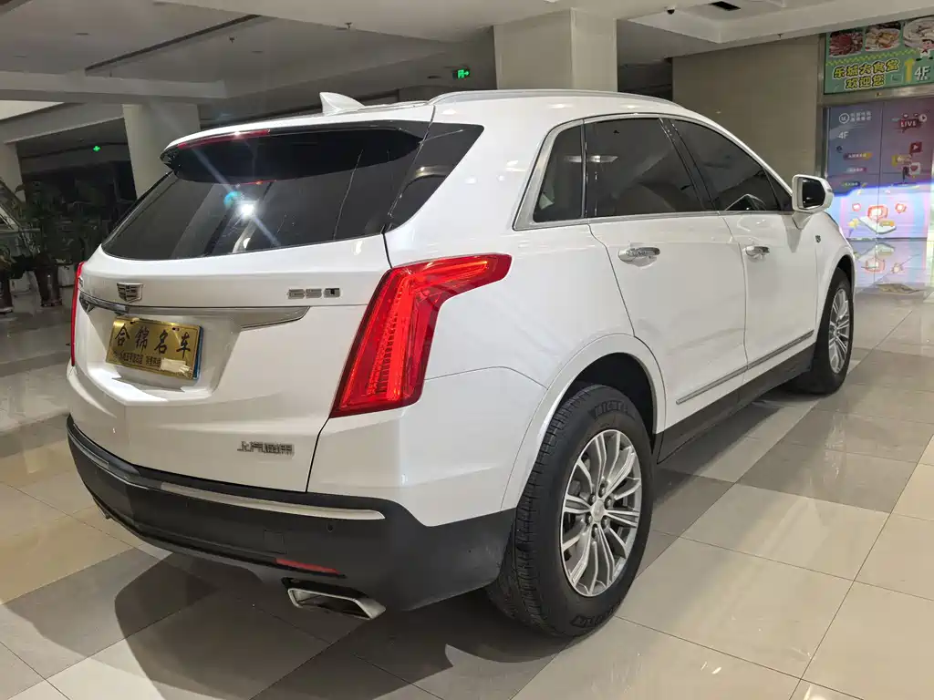 Cadillac Cadillac XT5 2017 Anniversary Edition 25T Luxury 2017 - thumbnail 6