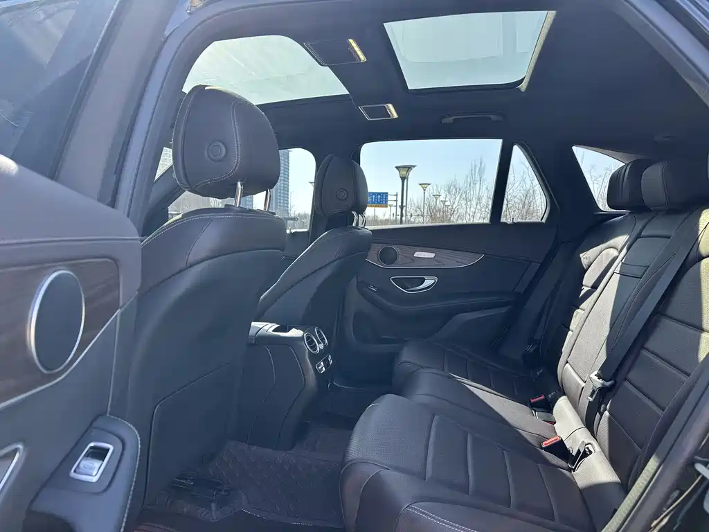 Mercedes-Benz Mercedes-Benz GLC 2021 GLC 260 L 4MATIC Luxury Edition 2021 - thumbnail 11