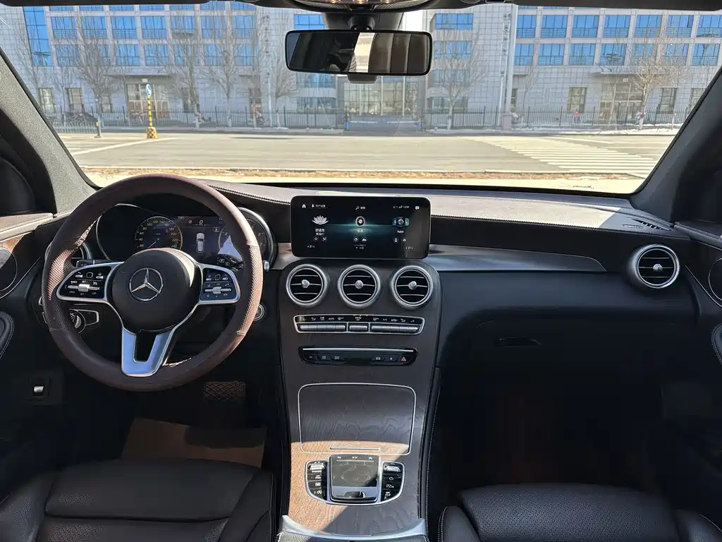 Mercedes-Benz Mercedes-Benz GLC 2021 GLC 260 L 4MATIC Luxury Edition 2021 - thumbnail 15
