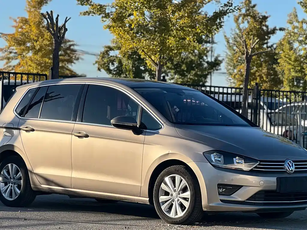 Volkswagen Volkswagen Golf Sportsvan 2016 230TSI Automatic Trendline 2016 - thumbnail 3