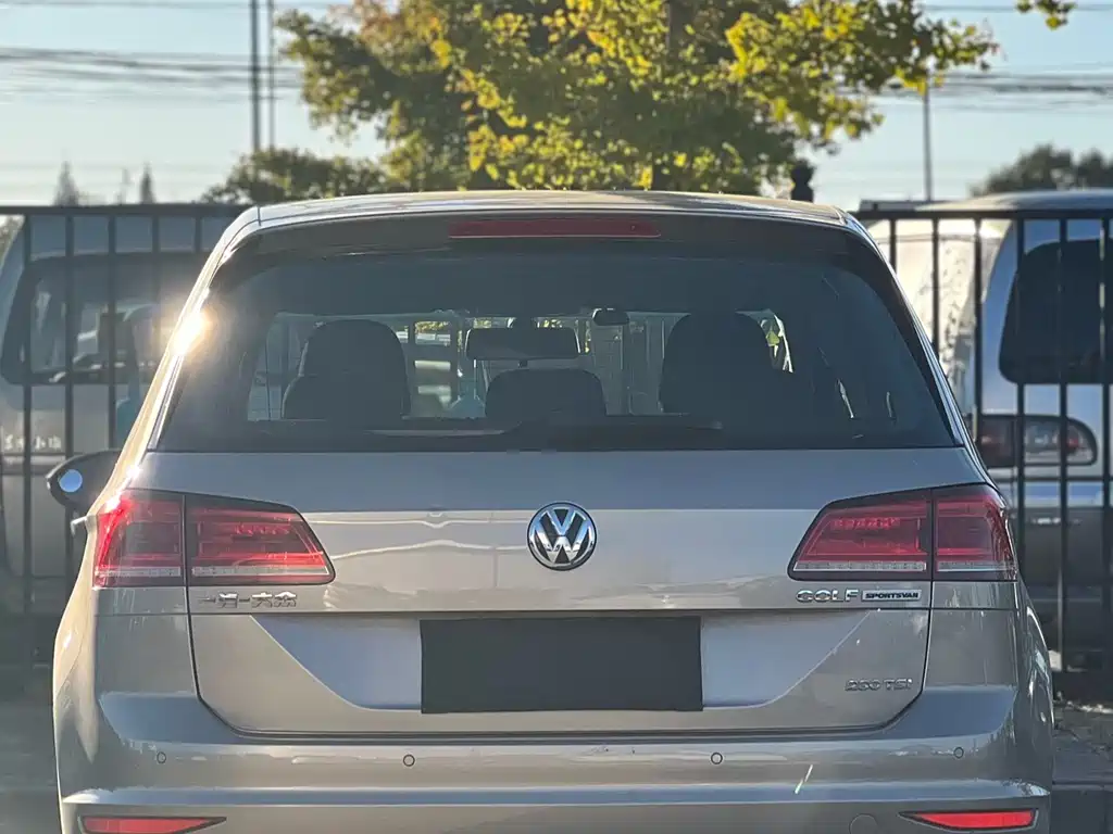 Volkswagen Volkswagen Golf Sportsvan 2016 230TSI Automatic Trendline 2016 - thumbnail 5