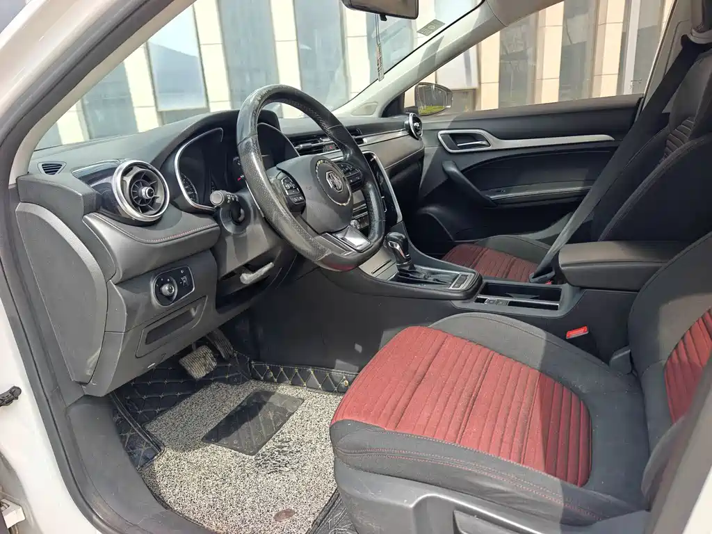 MG MG6 2017 20T Automatic Elite Intelligent Connectivity Edition国V MG6 2017 20T Automatic Elite Smart Connect Version V 2019 - thumbnail 4