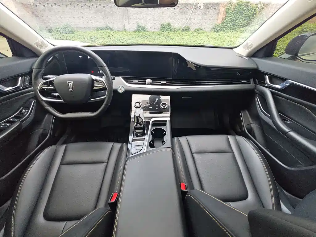 Bestune Bestune B70 2023 Model Year 3rd Generation 1.5T Automatic Enjoy 70th Anniversary Edition 2023 - thumbnail 10