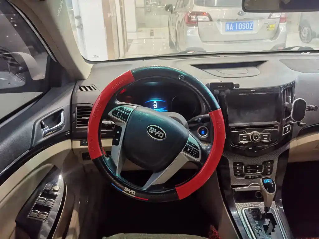BYD Roewe 360 2012 1.5TID Automatic Comfort 2013 - thumbnail 9