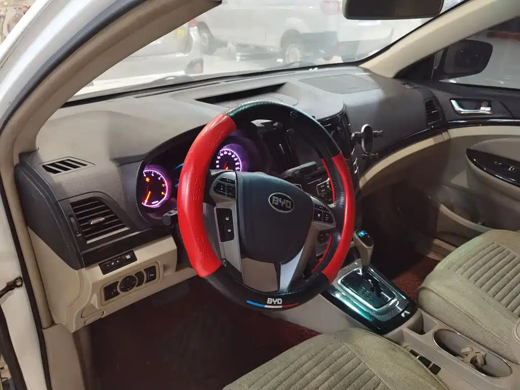 BYD Roewe 360 2012 1.5TID Automatic Comfort 2013 - thumbnail 13
