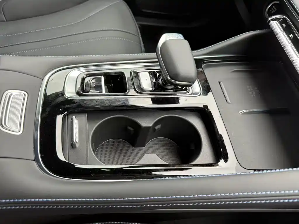 Geely Auto Geely Xingrui 2026 Edition Oriental Luminary 1.5TD Swift Version 2026 - thumbnail 12