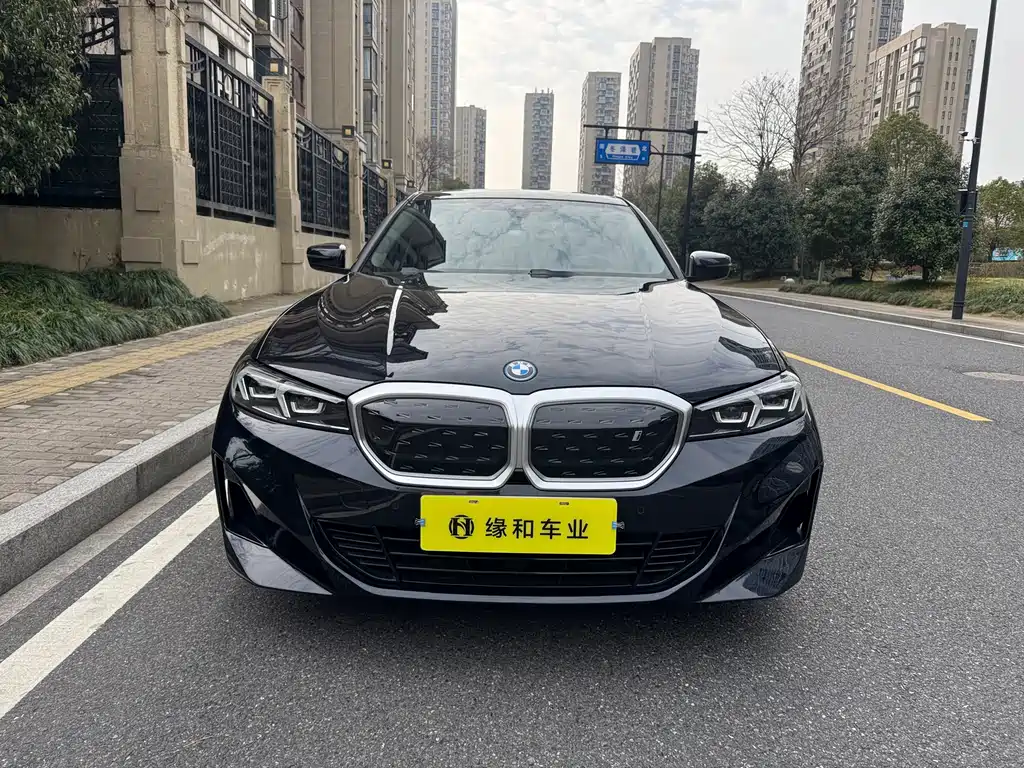 BMW BMW i3 2024 eDrive 35 L 2024 - thumbnail 2