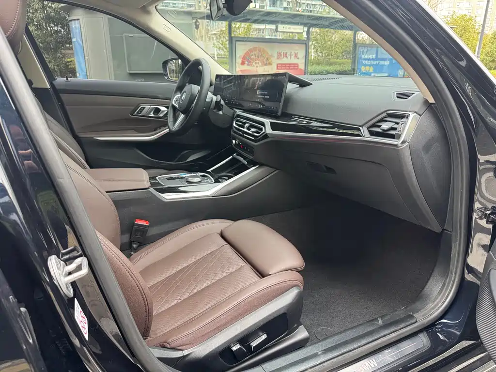 BMW BMW i3 2024 eDrive 35 L 2024 - thumbnail 9