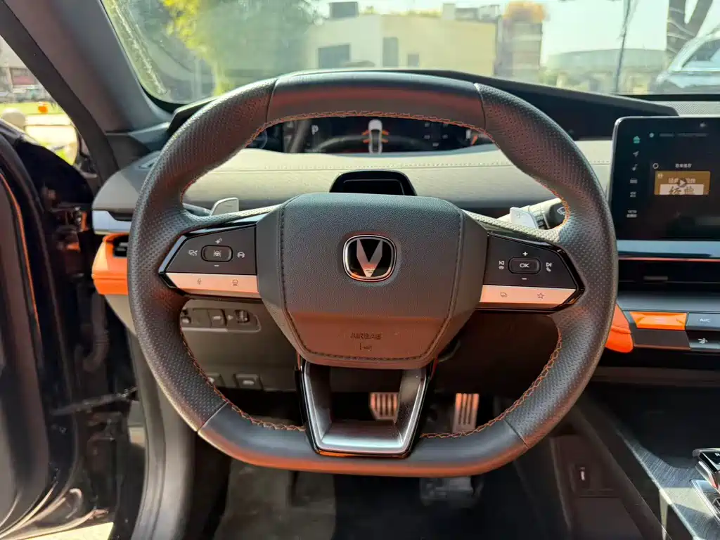 Changan Changan UNI-V 2023 1.5T Sport Edition 2024 - thumbnail 12