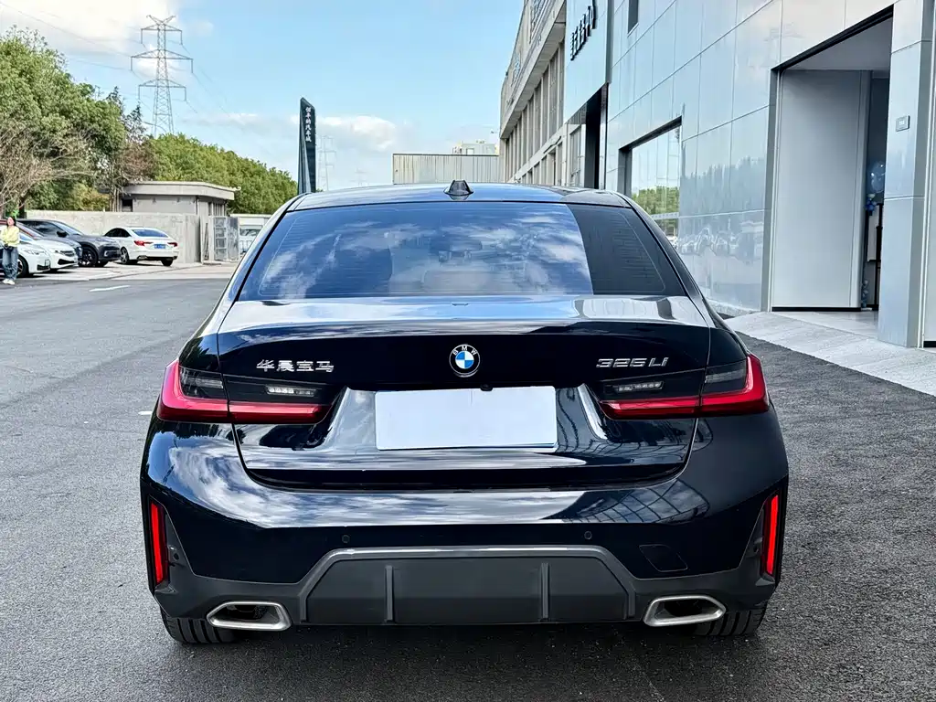 BMW BMW 3 Series 2023 325Li M Sport Shadow Night Package 2023 - thumbnail 12