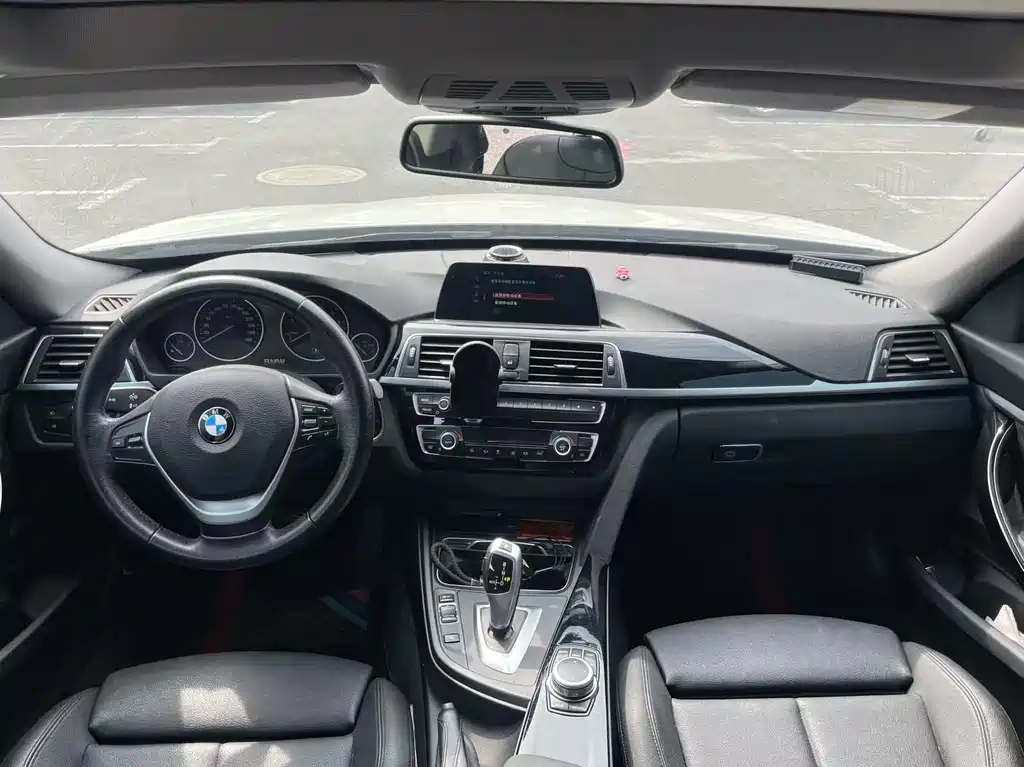 BMW BMW 3 Series GT 2018 320i Fashion Edition 2019 - thumbnail 6