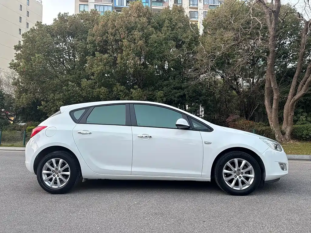 Buick Buick Excelle GT 2013 XT 1.6L Automatic Fashion Edition 2013 - thumbnail 8