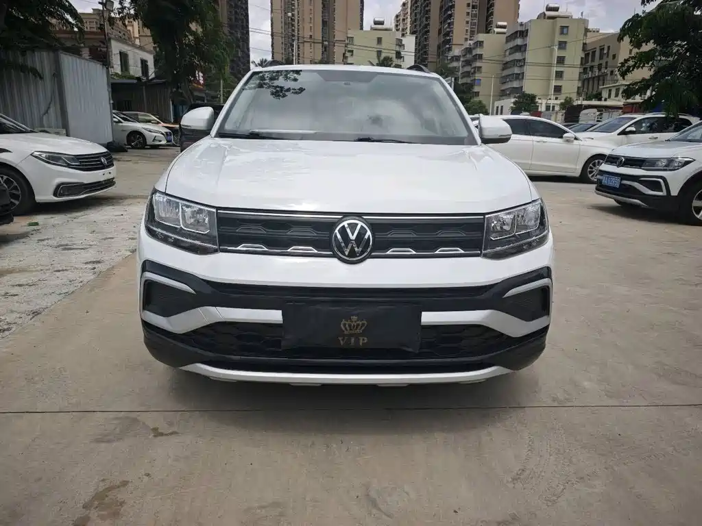 Volkswagen Tiguan 2023 1.5L Automatic Comfort Edition 2023 - thumbnail 2
