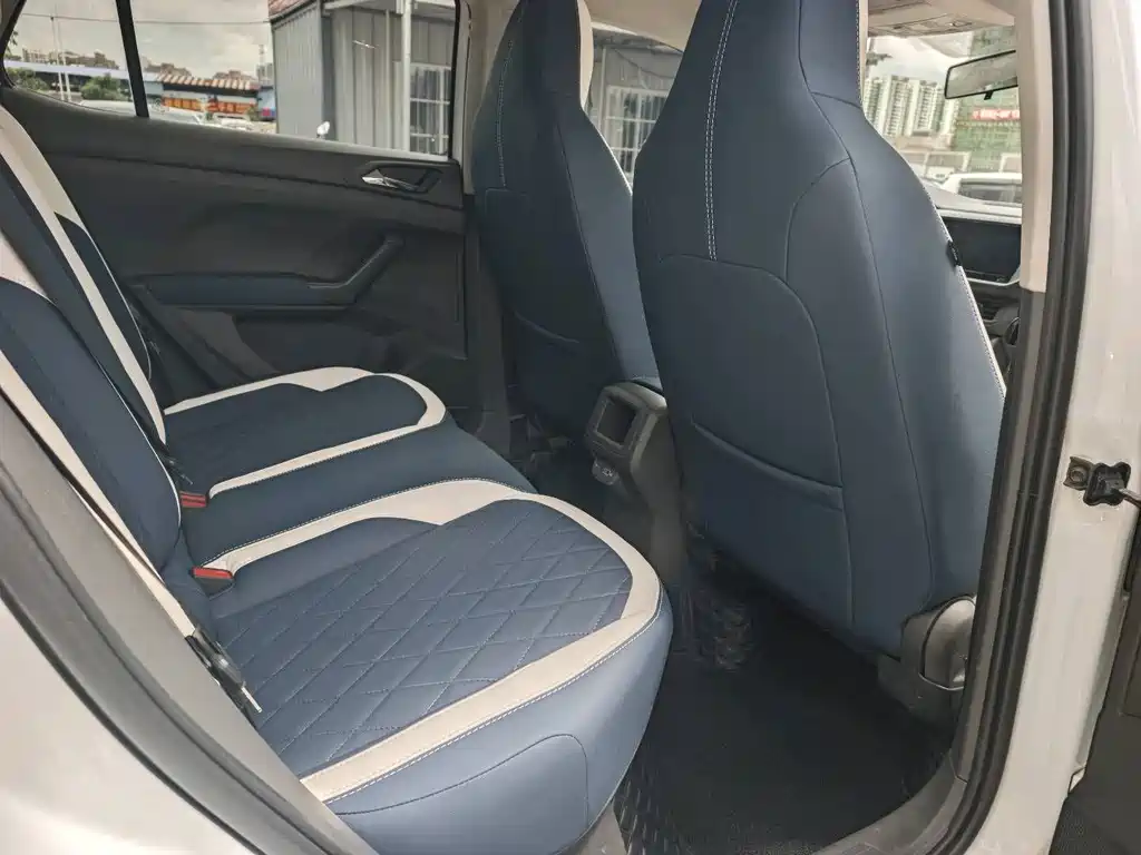 Volkswagen Tiguan 2023 1.5L Automatic Comfort Edition 2023 - thumbnail 5