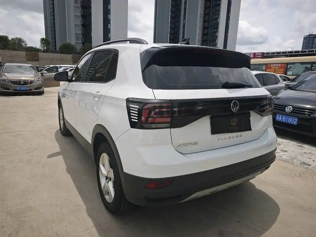 Volkswagen Tiguan 2023 1.5L Automatic Comfort Edition 2023 - thumbnail 8
