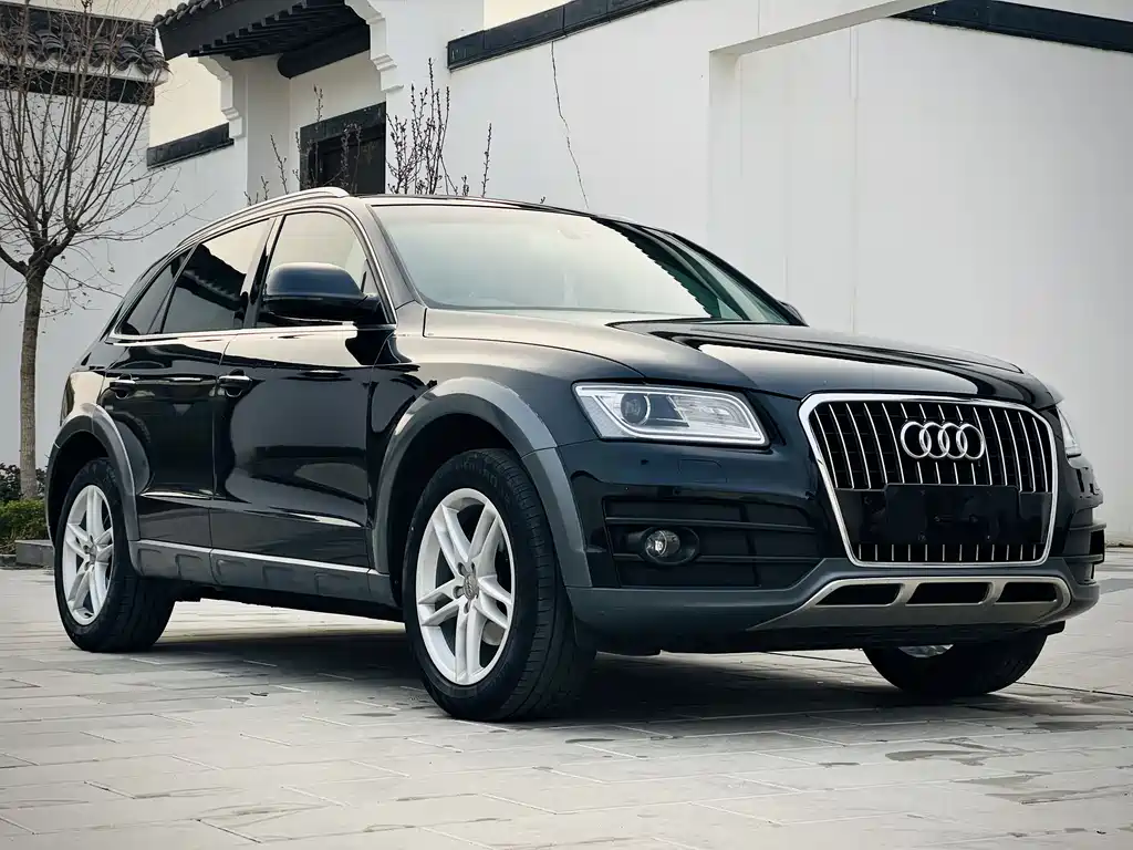 Audi Audi Q5 2017 Plus 40 TFSI Technology Edition 2018 - thumbnail 3