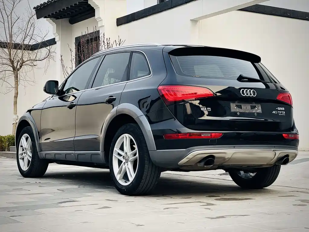 Audi Audi Q5 2017 Plus 40 TFSI Technology Edition 2018 - thumbnail 4