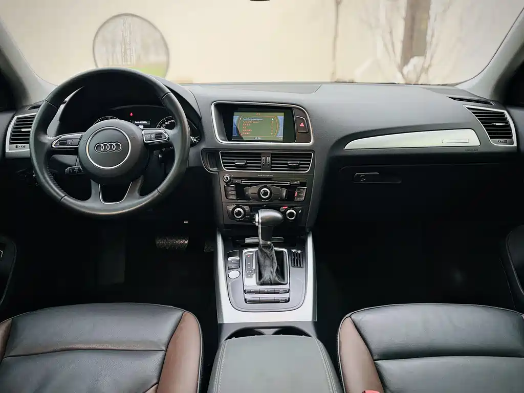 Audi Audi Q5 2017 Plus 40 TFSI Technology Edition 2018 - thumbnail 8