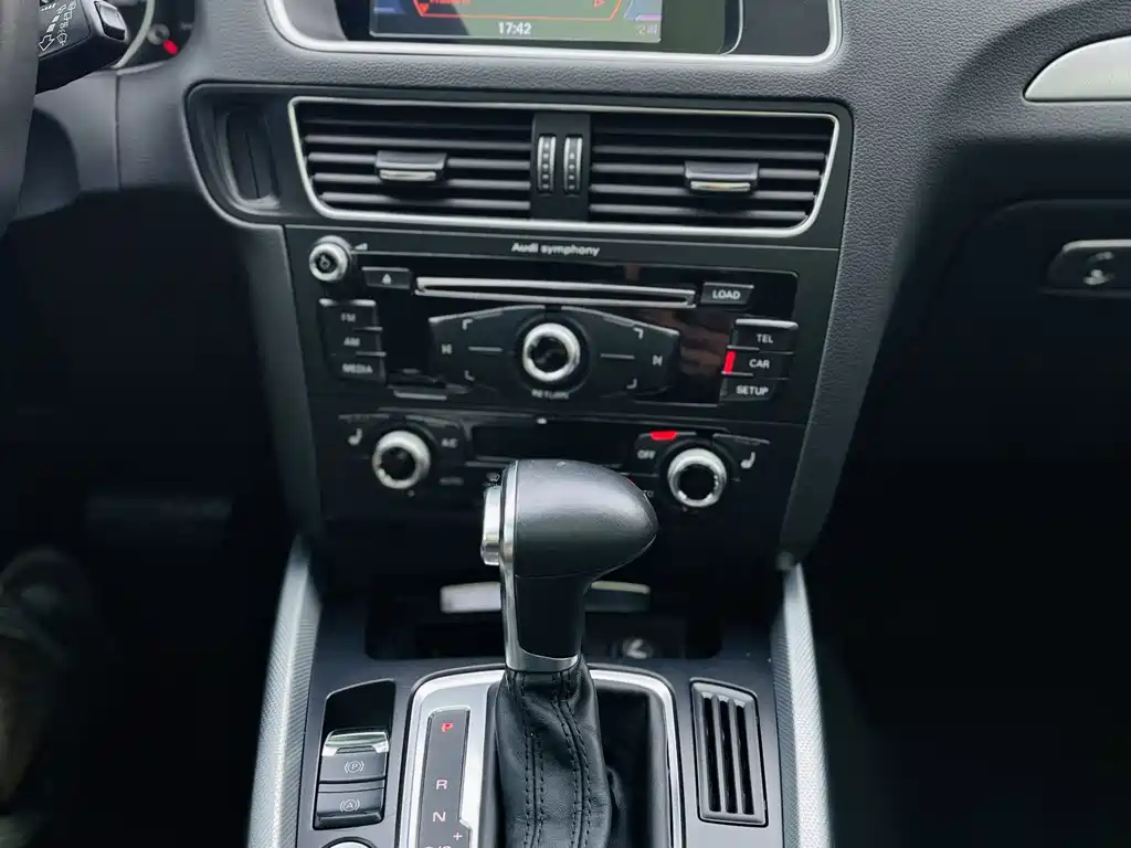 Audi Audi Q5 2017 Plus 40 TFSI Technology Edition 2018 - thumbnail 11
