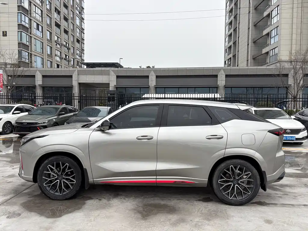 Changan Oushang Changan Oushang Z6 2022 Blue Whale 1.5T DCT Smart Edition 2023 - thumbnail 5