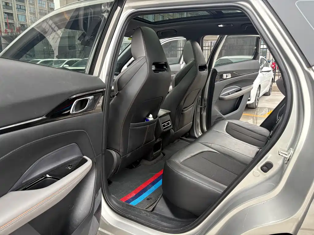 Changan Oushang Changan Oushang Z6 2022 Blue Whale 1.5T DCT Smart Edition 2023 - thumbnail 13