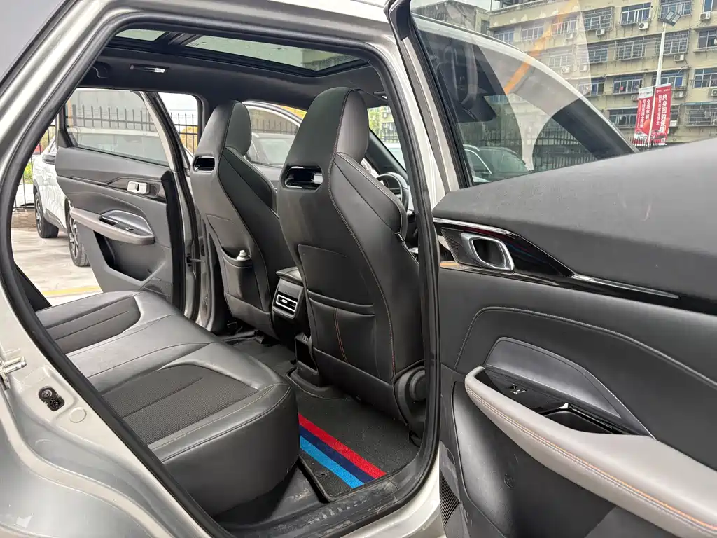Changan Oushang Changan Oushang Z6 2022 Blue Whale 1.5T DCT Smart Edition 2023 - thumbnail 14