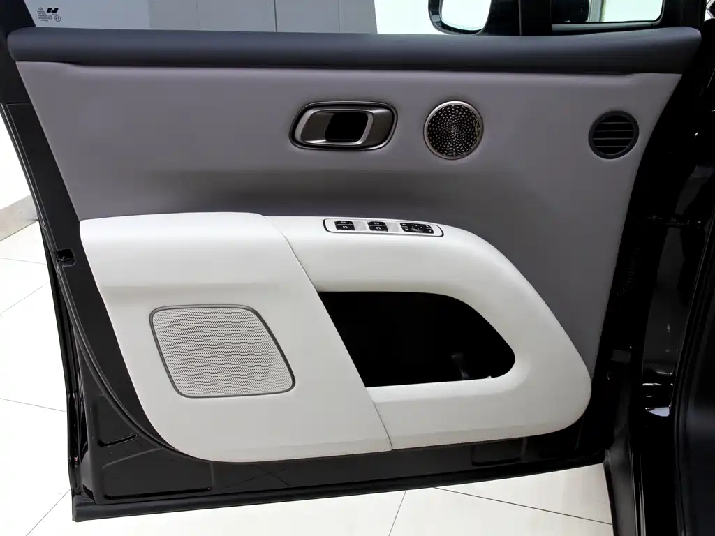 Li Auto Li Auto i8 2025 Standard Edition 2025 - thumbnail 13