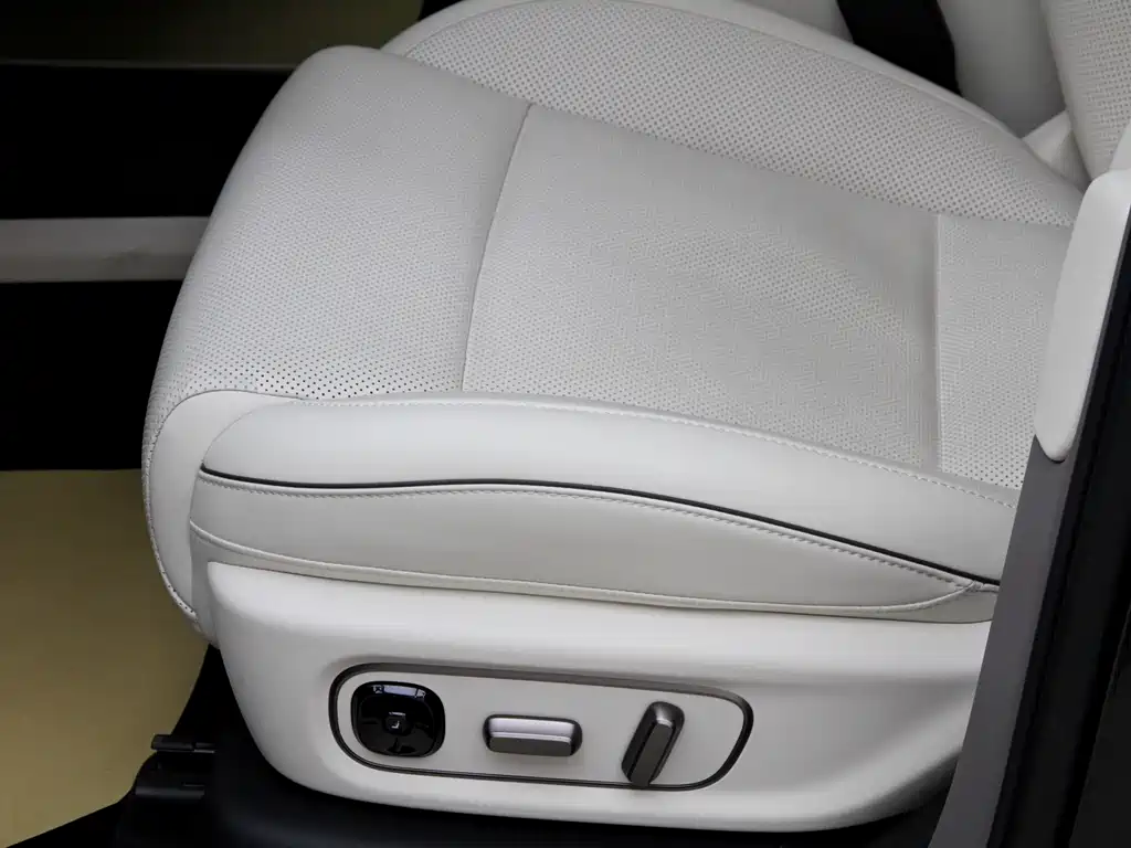 Li Auto Li Auto i8 2025 Standard Edition 2025 - thumbnail 15