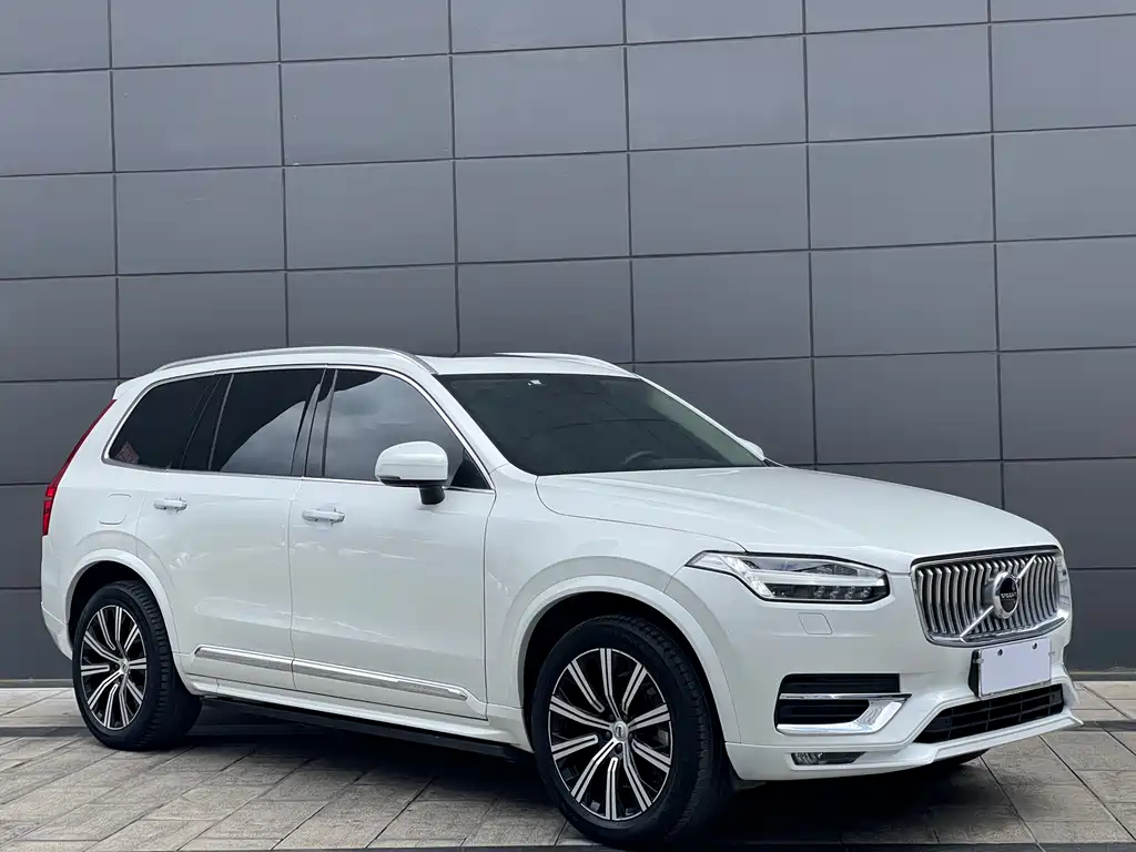 Volvo Volvo XC90 2020 Model Year Facelift T6 Momentum Luxury 7-Seat 2020 - thumbnail 3