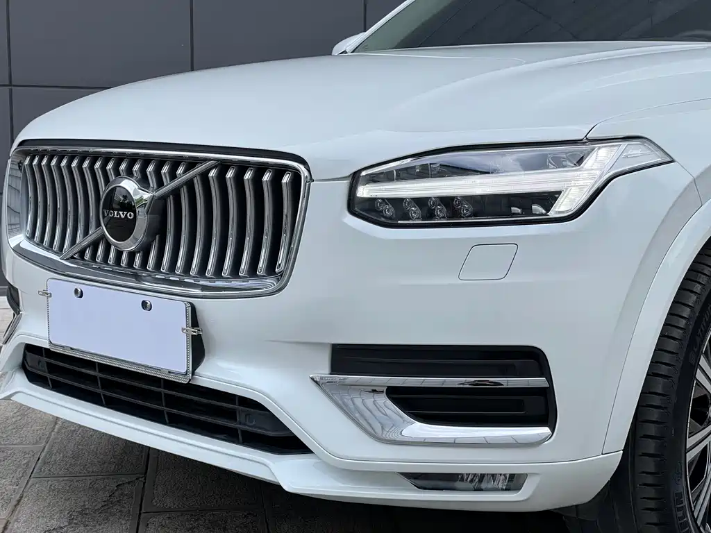 Volvo Volvo XC90 2020 Model Year Facelift T6 Momentum Luxury 7-Seat 2020 - thumbnail 5