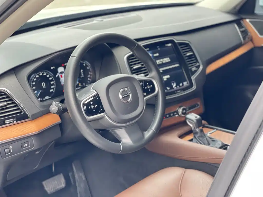 Volvo Volvo XC90 2020 Model Year Facelift T6 Momentum Luxury 7-Seat 2020 - thumbnail 13