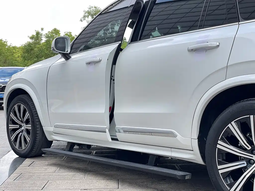 Volvo Volvo XC90 2020 Model Year Facelift T6 Momentum Luxury 7-Seat 2020 - thumbnail 14