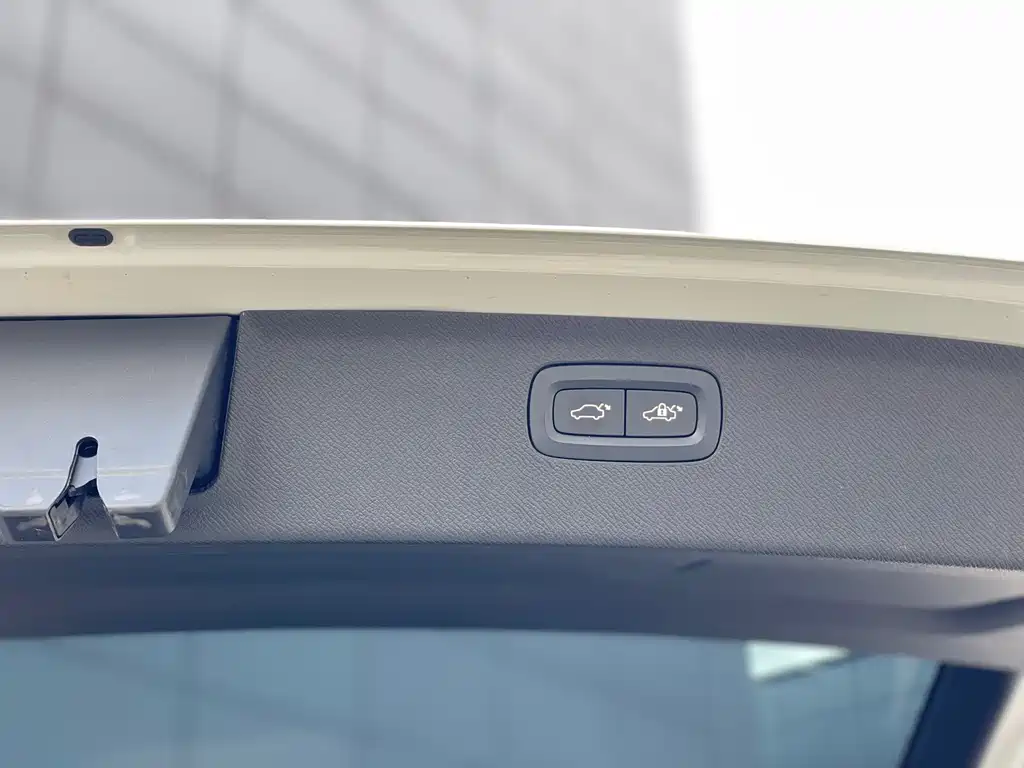 Volvo Volvo XC90 2020 Model Year Facelift T6 Momentum Luxury 7-Seat 2020 - thumbnail 22
