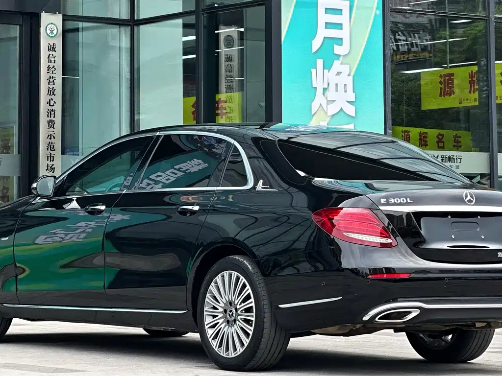 Mercedes-Benz Mercedes-Benz E-Class 2020 Model Year Facelift E 300 L Special Edition 2020 - thumbnail 7