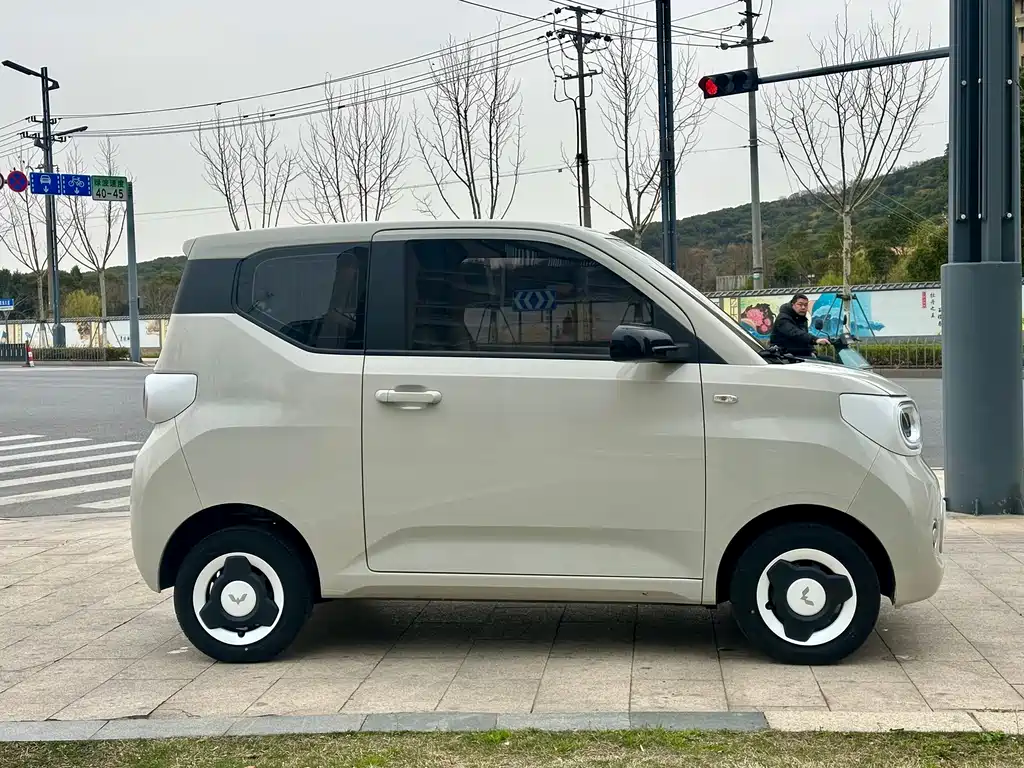 Wuling Motors Wuling Hongguang MINIEV 2024 Model 3rd Generation 215km Youth Edition 2025 - thumbnail 7