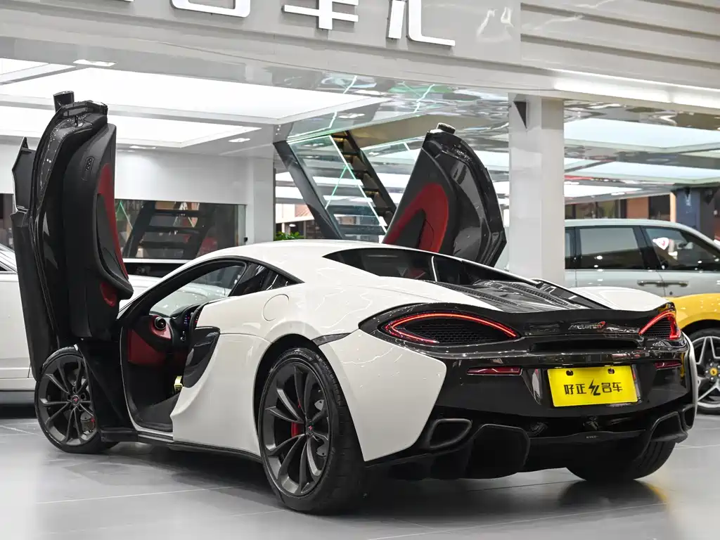 McLaren McLaren 540C 2015 3.8T Coupe 2017 - thumbnail 9