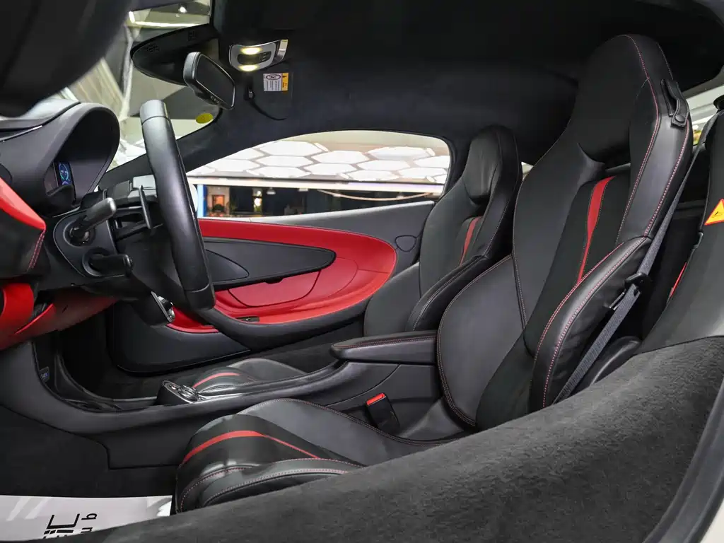 McLaren McLaren 540C 2015 3.8T Coupe 2017 - thumbnail 15