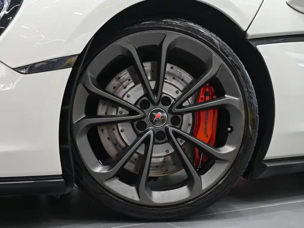 McLaren McLaren 540C 2015 3.8T Coupe 2017 - thumbnail 23