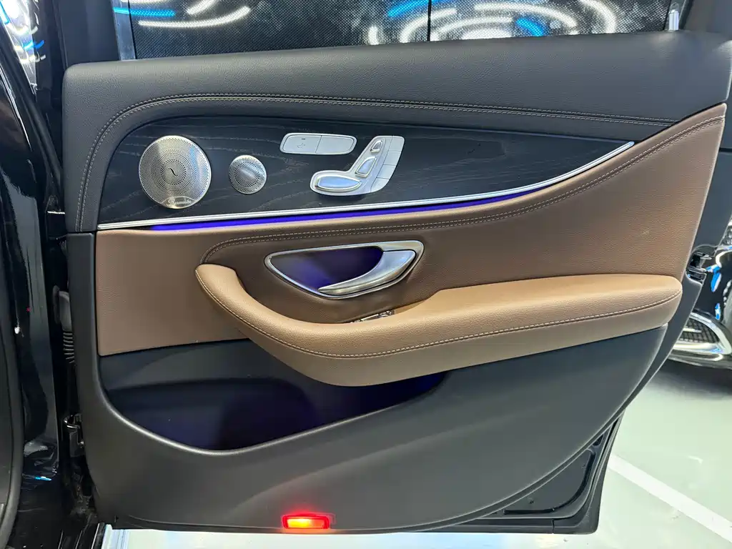Mercedes-Benz Mercedes-Benz E-Class 2020 E 300 L Sport Luxury Edition 2019 - thumbnail 19