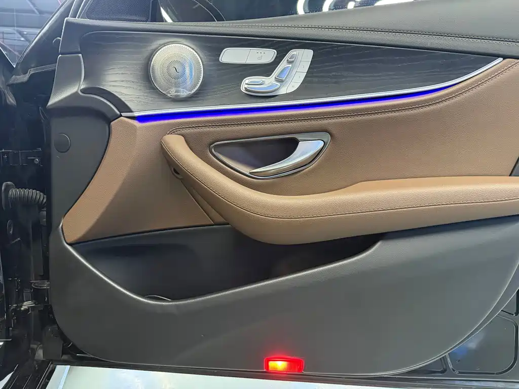 Mercedes-Benz Mercedes-Benz E-Class 2020 E 300 L Sport Luxury Edition 2019 - thumbnail 21
