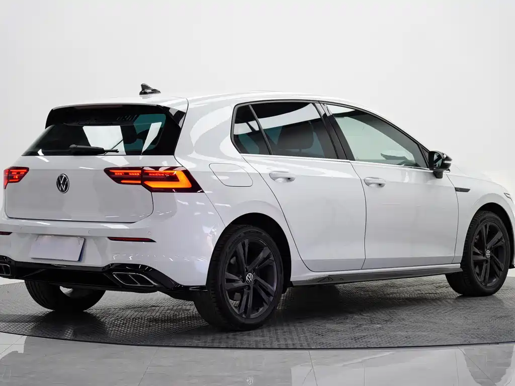 Volkswagen Golf 2021 280TSI DSG R-Line 2022 - thumbnail 5