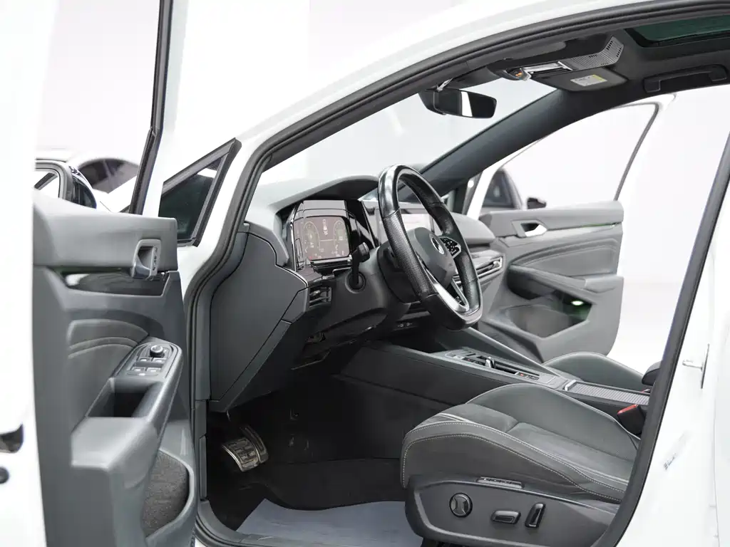 Volkswagen Golf 2021 280TSI DSG R-Line 2022 - thumbnail 9