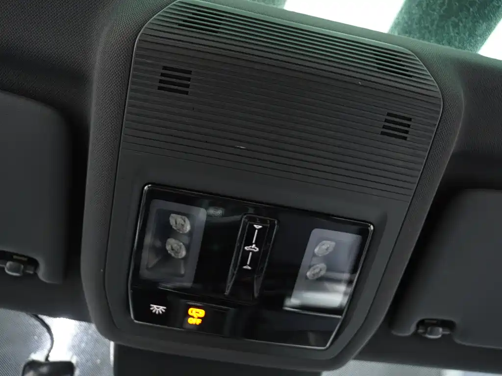 Volkswagen Golf 2021 280TSI DSG R-Line 2022 - thumbnail 15